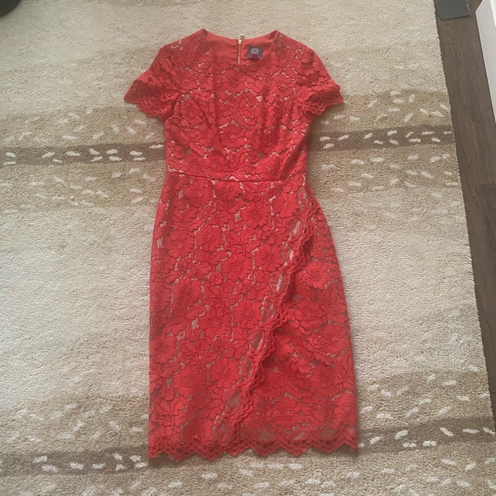 Like New Vince Camuto Dress in Coral Size 4